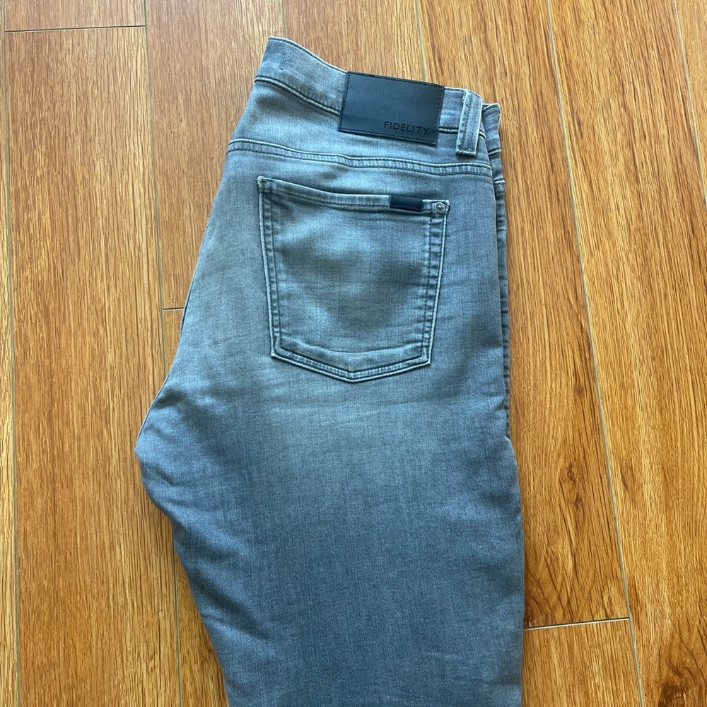 Fidelity Denim Size 34 Torino Jeans
